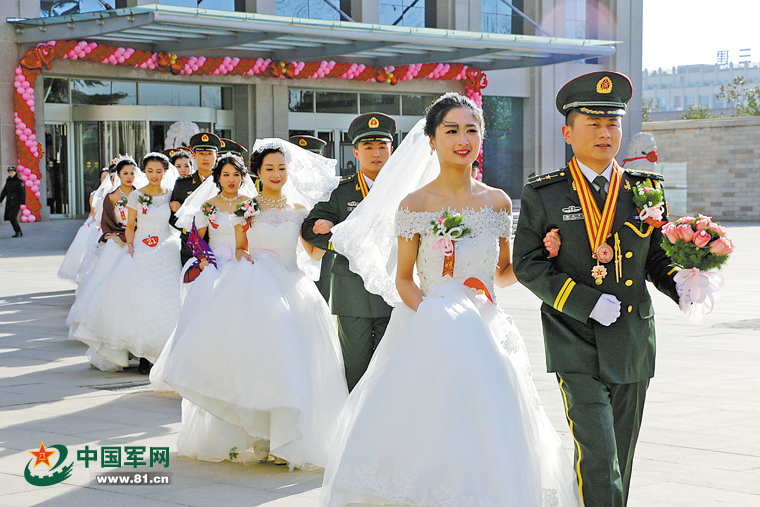 大武汉一日 | 武汉不少公园已出现！有人专门带孩子去捡  